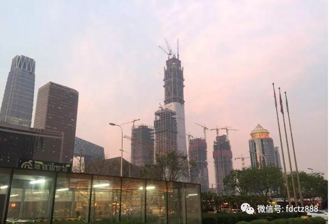 黄奇帆：中国房地产未来要大变天。