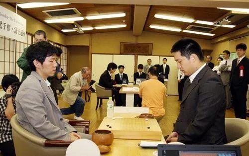 神与少年：中日韩围棋百年争霸往事