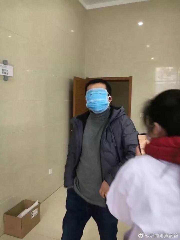 没口罩的硬核网友们怎么出门？笑着笑着就心疼了