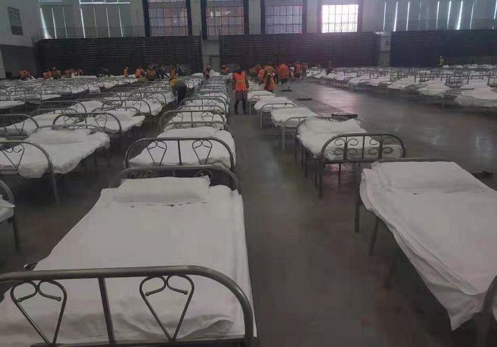 一夜之间，武汉多了3家方舱医院，提供3800张床位