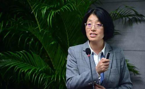 北大教授李玲重磅发声:疫情危急,公立医院救了中国! 北大教授李玲重磅发声:疫情危急,公立医院救了中国!
