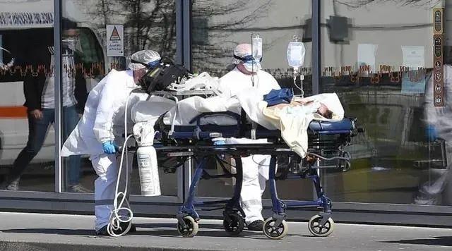 意大利72岁神父,把呼吸机让给陌生人后离世:爱和信仰,胜过死亡! 意大利72岁神父,把呼吸机让给陌生人后离世:爱和信仰,胜过死亡!