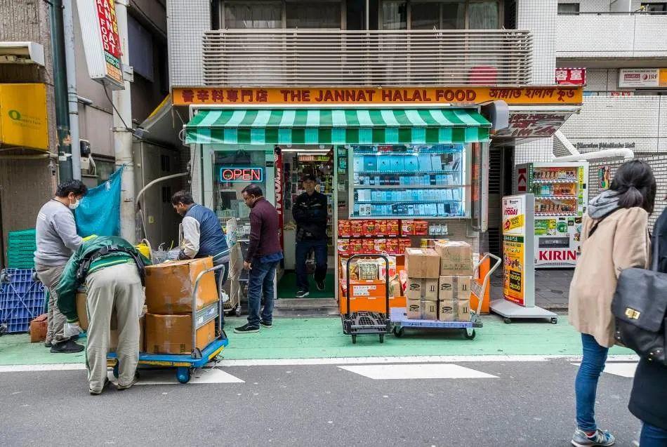 引进移民，日本群众有话要说