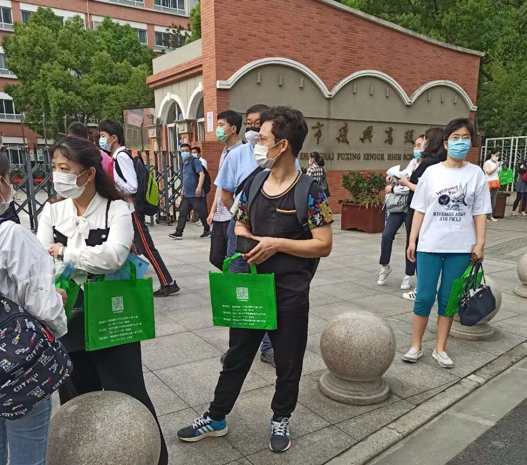 今年自招有点难？走出考场，娃的第一句是“回家准备裸考”!