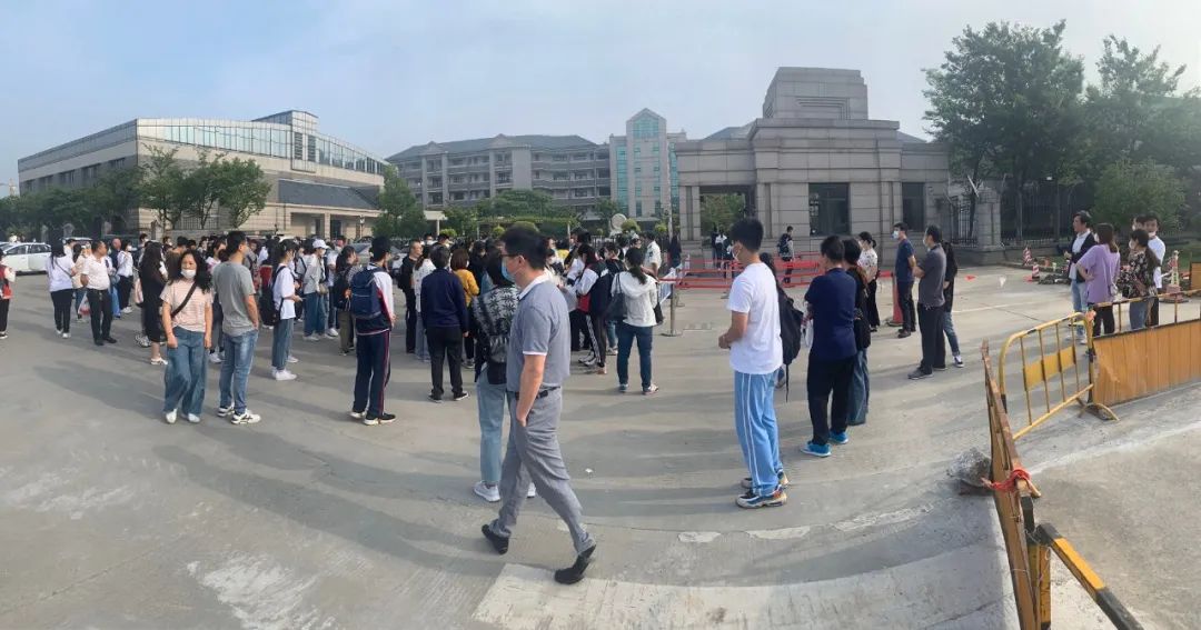 今年自招有点难？走出考场，娃的第一句是“回家准备裸考”!