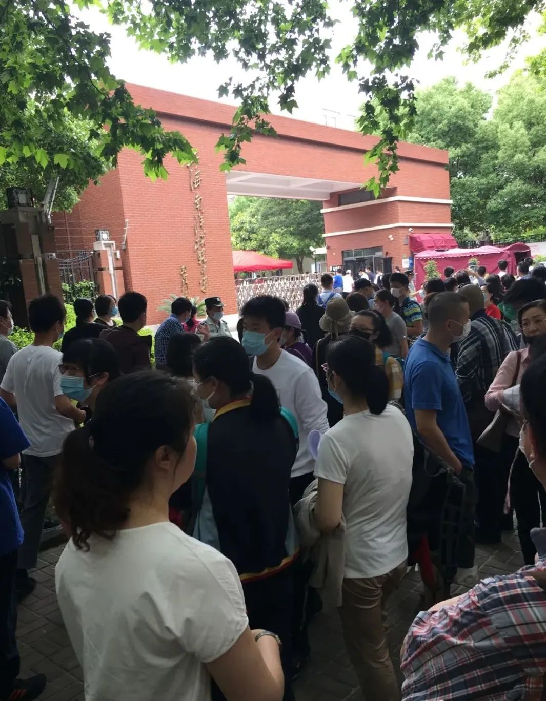 今年自招有点难？走出考场，娃的第一句是“回家准备裸考”!