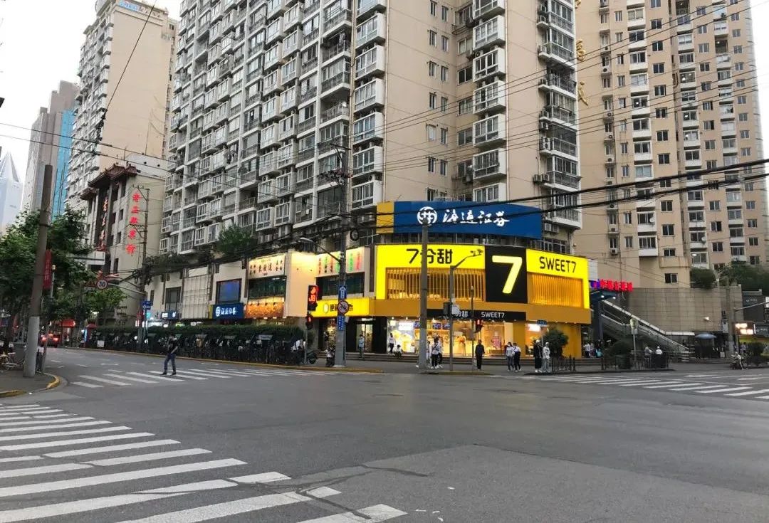 抢占上海！门店数一年翻5倍，这个品牌如何拿下“标杆市场”？