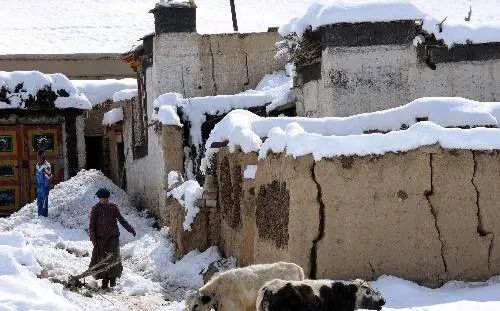 大雪封山前，20万人驻军边境！印度到底想干吗？