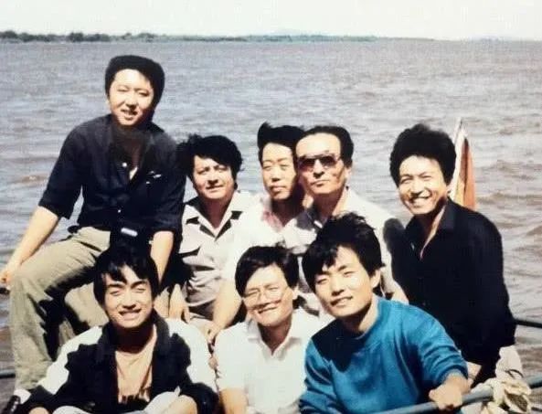 德云社恩仇20年:争食狗、看坟人、金手指,老郭人生的三次转变 德云社恩仇20年:争食狗、看坟人、金手指,老郭人生的三次转变