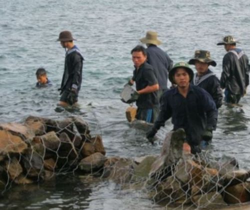 远方青木 | 永暑礁长大了，110艘不沉的航空母舰震慑中国南海