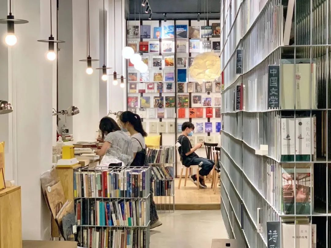 辞职开书店的年轻人都怎么样了？