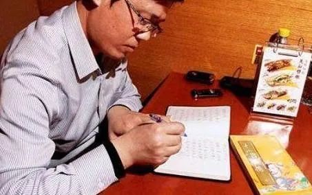 如何迅速搞臭一个当红一线明星？