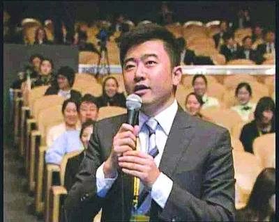 芮成钢即将出狱，从精英到阶下囚 “钢”是怎样炼成的？