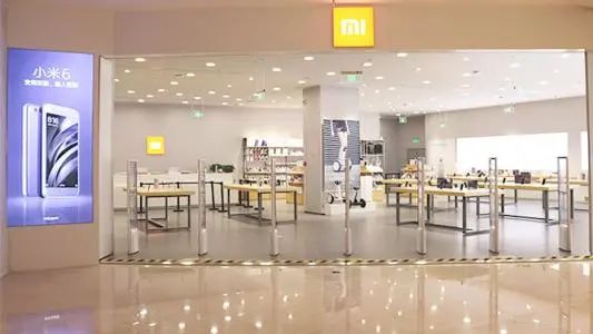 消费大趋势：一边是“品牌化”，一边是“去品牌化”