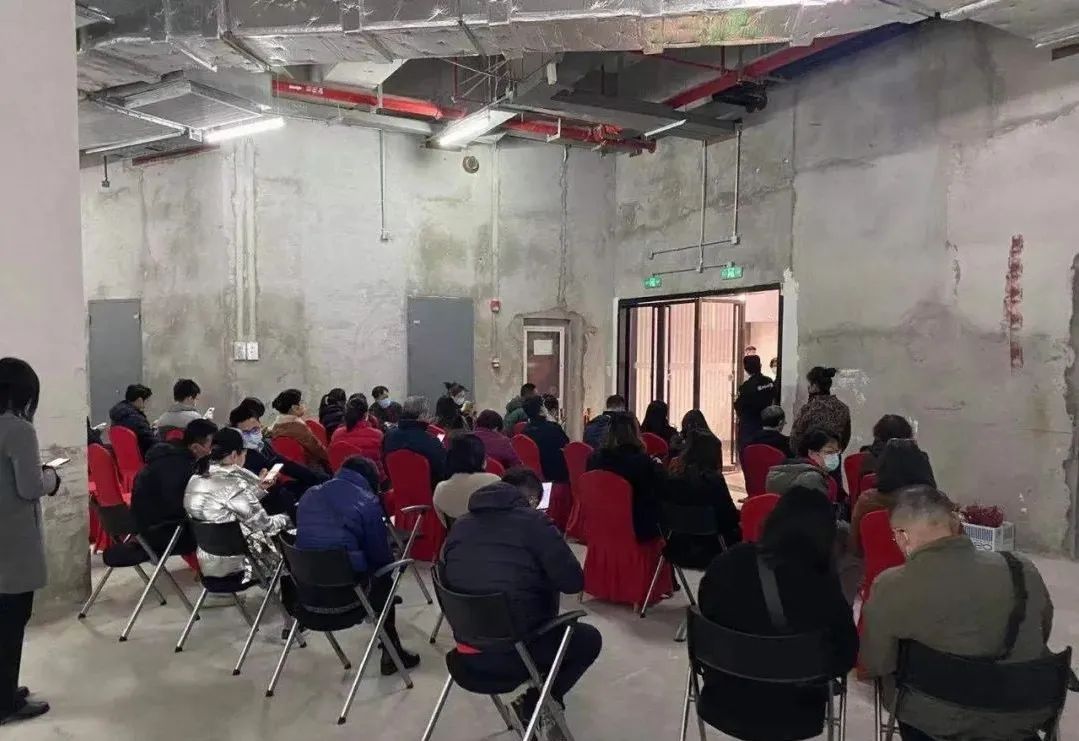 上海的“摇房客”，现在真卑微