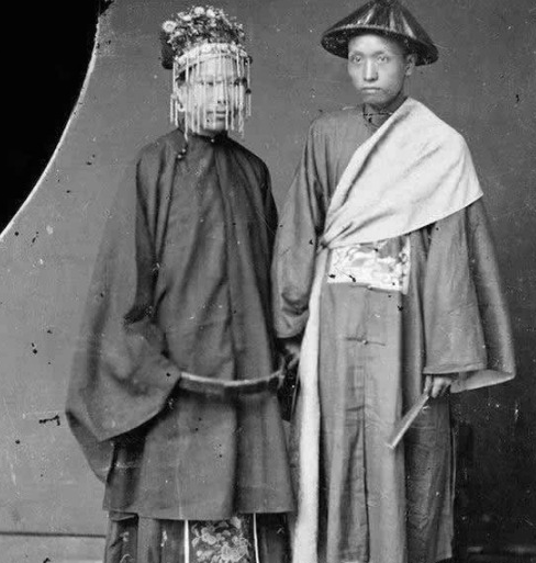 皇帝的衣服,一辈子都不用洗 皇帝的衣服,一辈子都不用洗