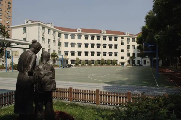 这个区录取严格，为什么还是那么多家长选？| 杨浦区教育格局详解