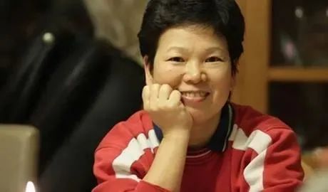 “上海大姨”爆红：我暴虐日本队的时候，马龙还没出生