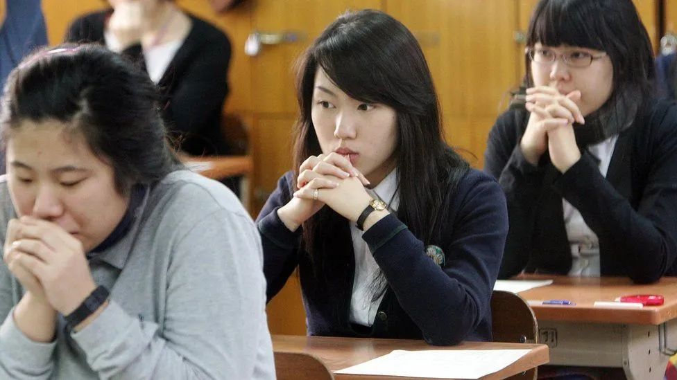韩国校外培训班：越严打，越疯狂