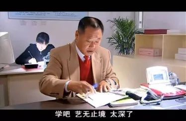 尴尬的中小博主:赚不到钱,也离不了场 尴尬的中小博主:赚不到钱,也离不了场