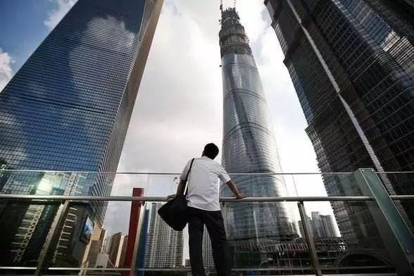 在上海，一批千万富翁挣扎在温饱线上！
